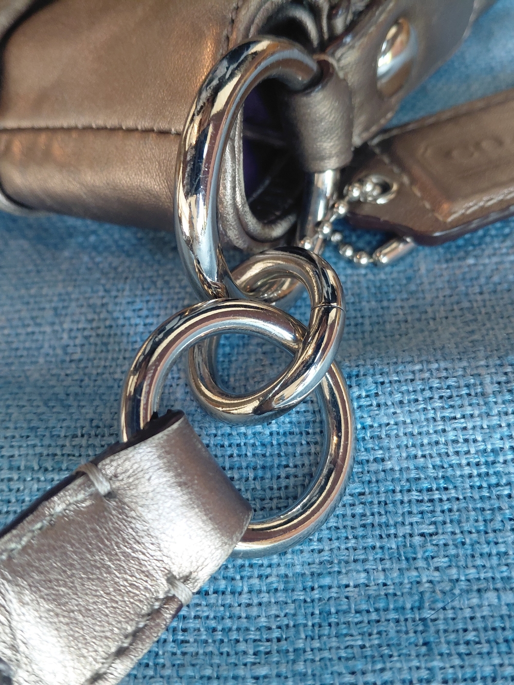 Vintage Coach Metallic Leather Shoulder Bag with Buckle Detail - Picture 13 of 16